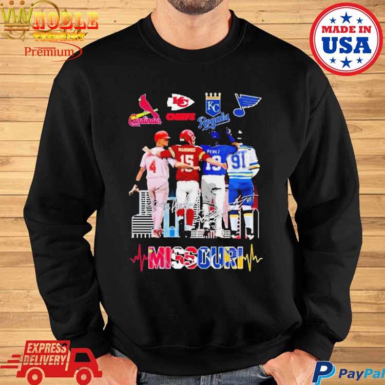 Tampa Bay Buccaneers Legends Players 2023 Signatures shirt, hoodie,  sweater, long sleeve and tank top