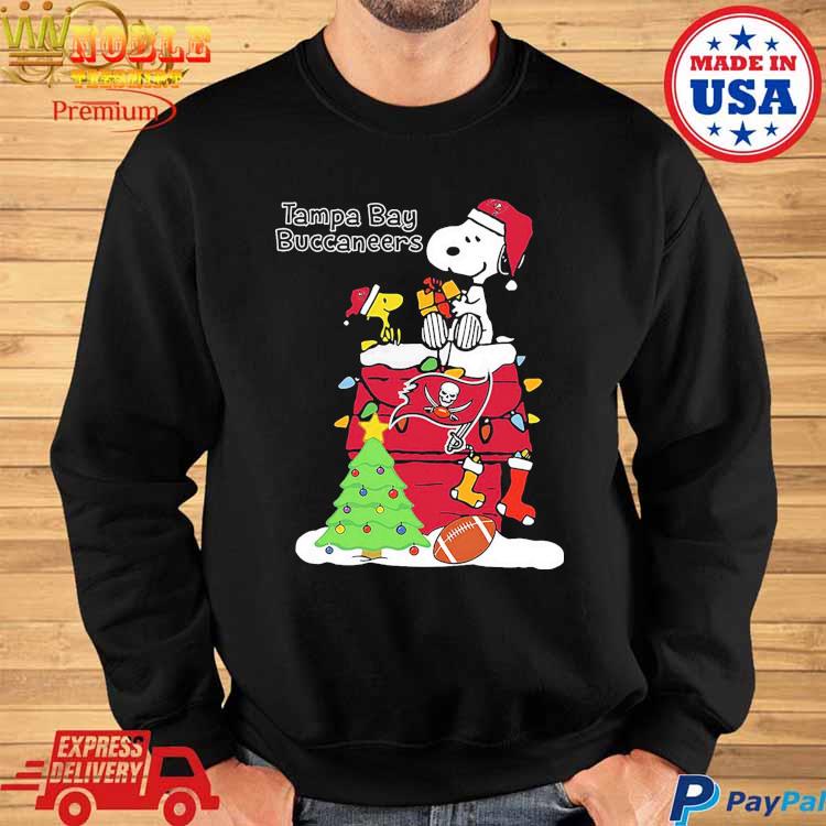 Christmas Snoopy Tampa Bay Buccaneers Shirt