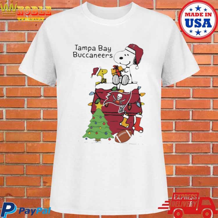 Official Tampa bay buccaneers Snoopy Christmas T-shirt, hoodie