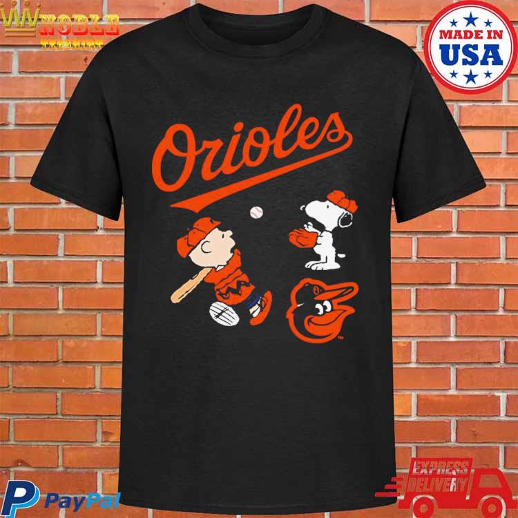 Official Peanuts Charlie brown and Snoopy playing baseball
