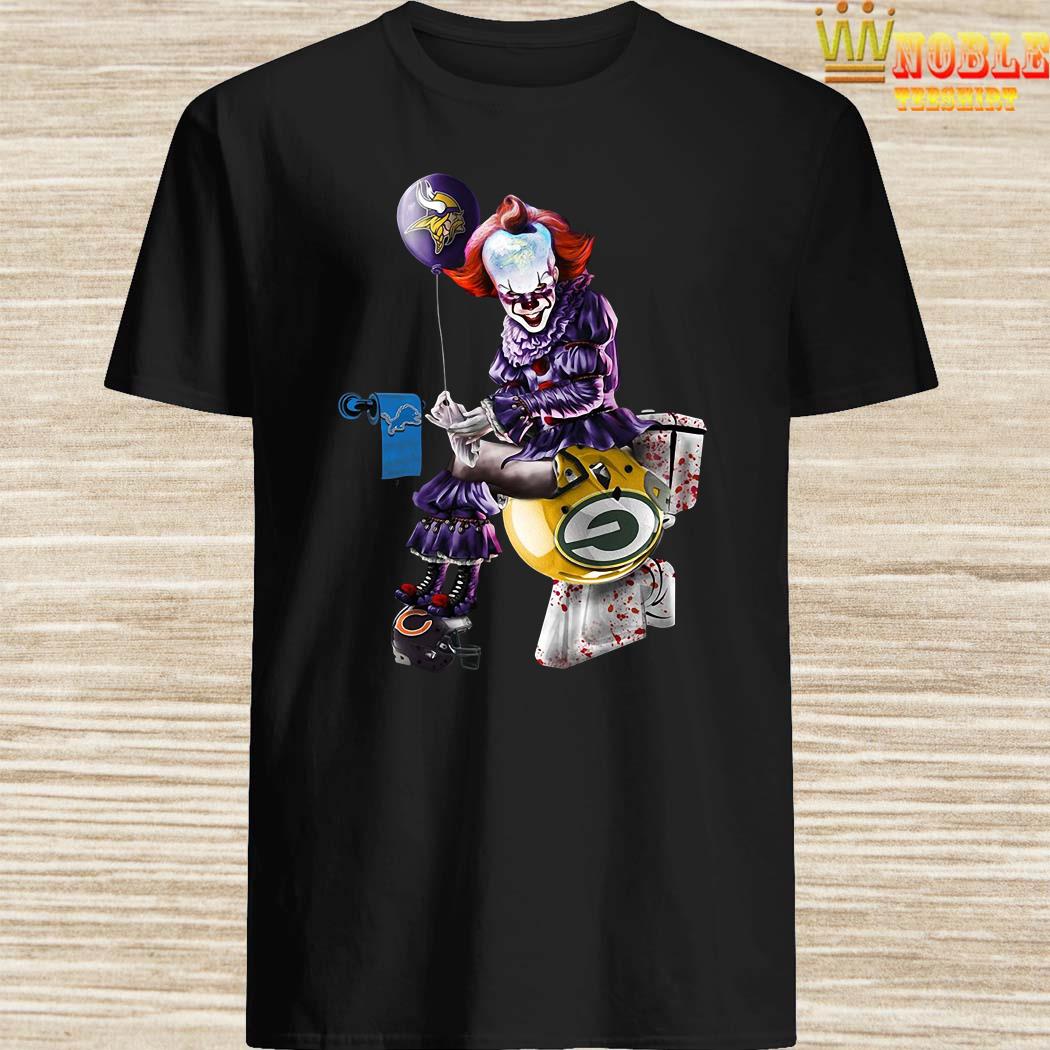 Green Bay Packers Grinch Sitting On Chicago Bears Toilet And Step On  Minnesota Vikings Helmet With Detroit Lions Paper Shirt - Antantshirt