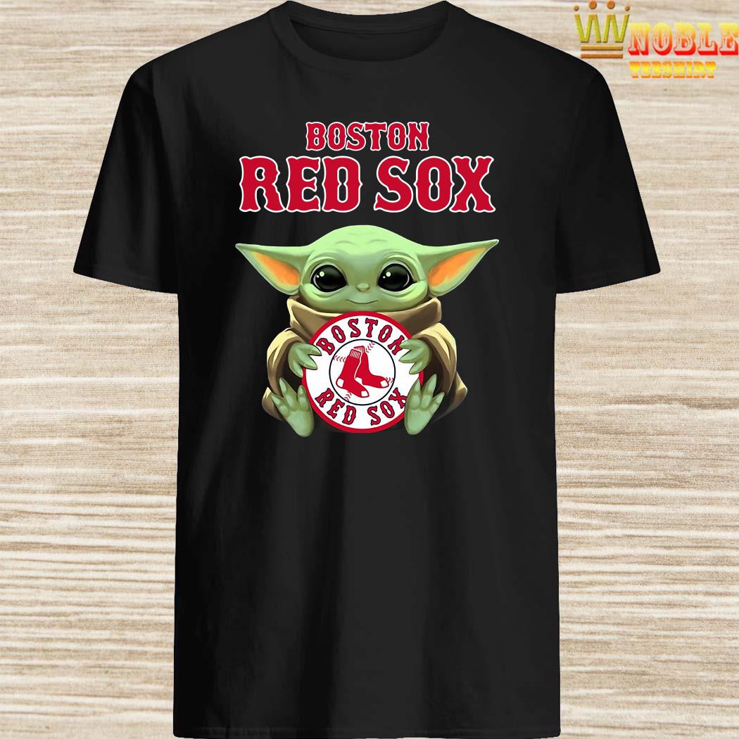 Baby Yoda hug Boston Red Sox shirt, hoodie, sweater and v-neck t-shirt